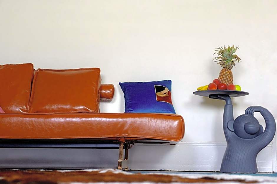 Lotus Gogh Apartment