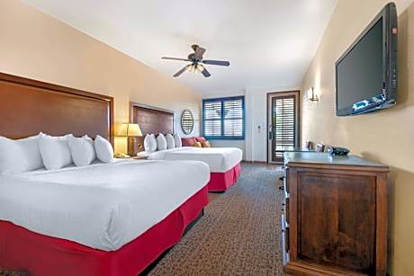 Queen Room with Two Queen Beds and City View