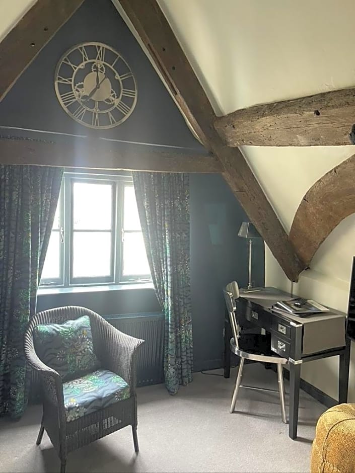 the kingsbury 7even 8ight