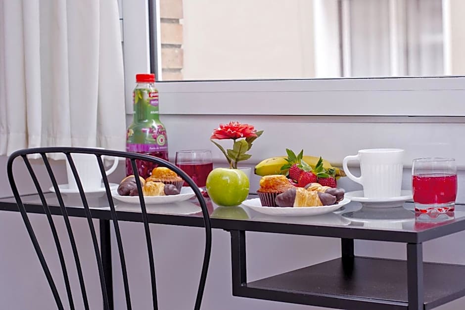 Barcelona City North Hostal