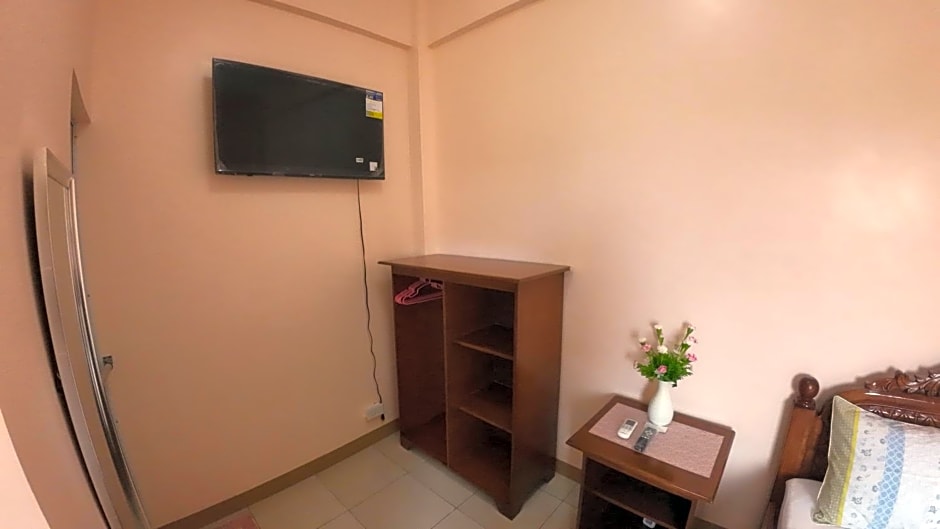 Queenslander Hotel and Restaurant