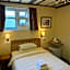 Oakwood Bed and Breakfast Heathrow