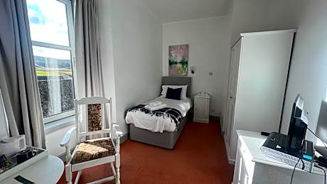 Single Room with Shower