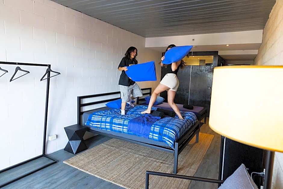 Summer House Backpackers Melbourne
