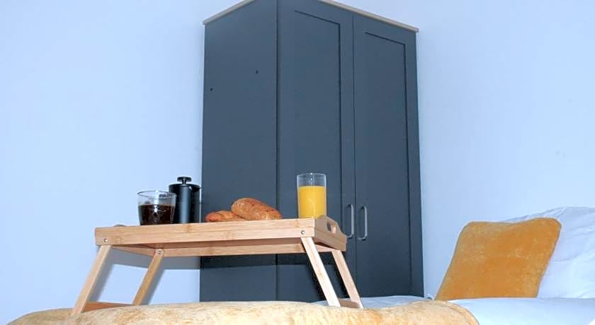 Elegant Room in St Albans