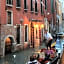 Hotel Saturnia & International