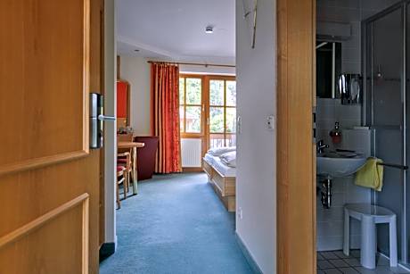 Comfort Twin Room with Balcony or Terrace