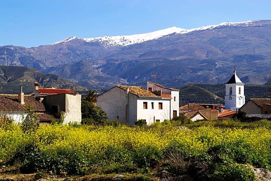 Hostal y Apartamento Rural Los Naranjos