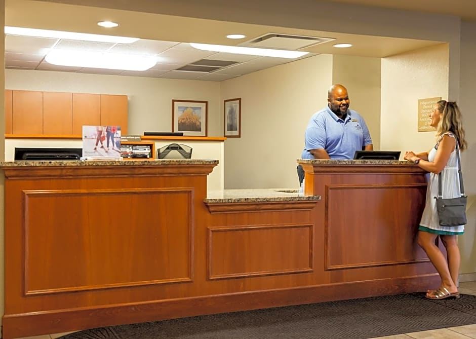 Candlewood Suites La Crosse, an IHG Hotel