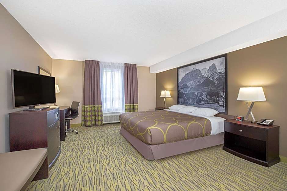 Super 8 Canmore