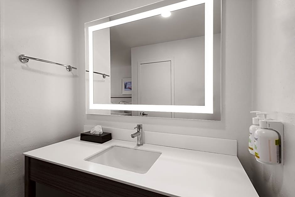 Ramada by Wyndham York Harrisburg Hersey