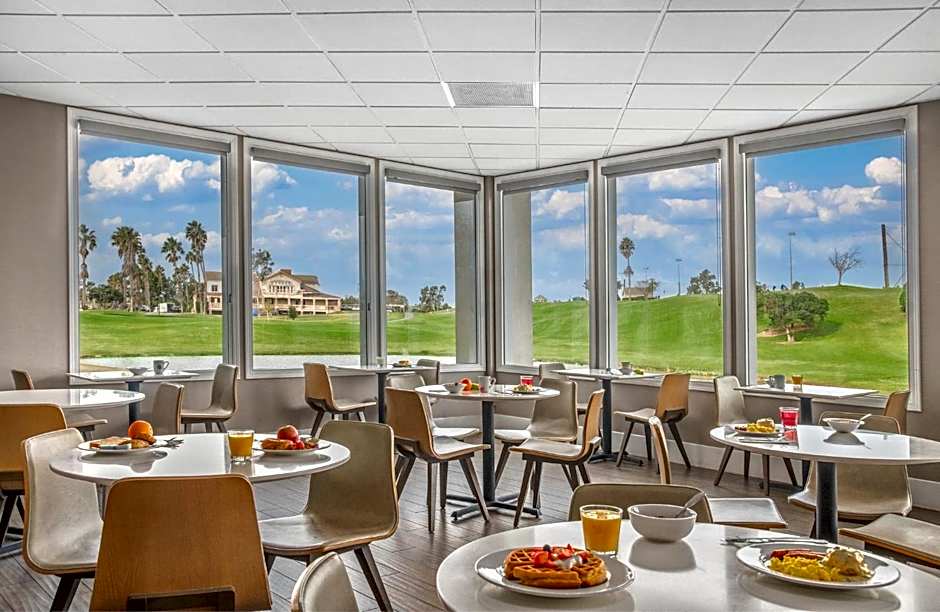 Staybridge Suites Oxnard River Ridge By IHG