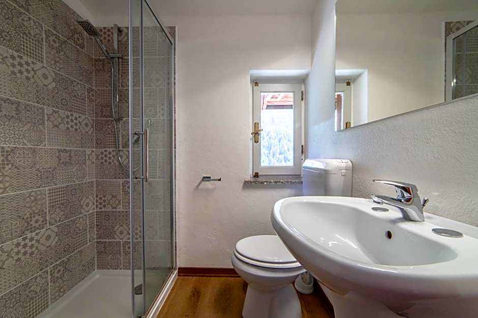 Hotel & Restaurant Perret - Mountain People