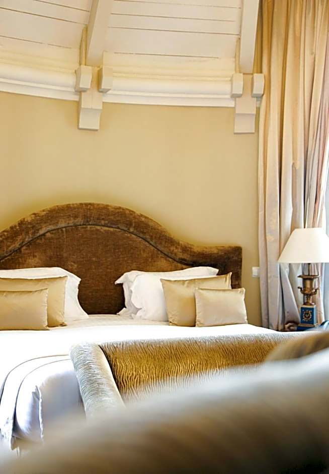 Chateau Hotel Grand Barrail