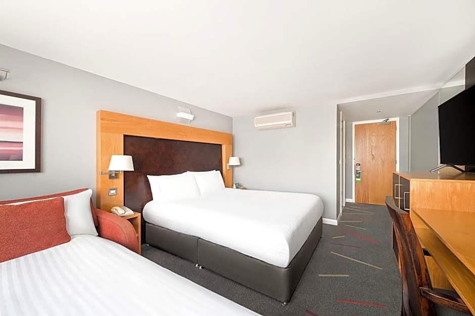Holiday Inn Aberdeen West By IHG