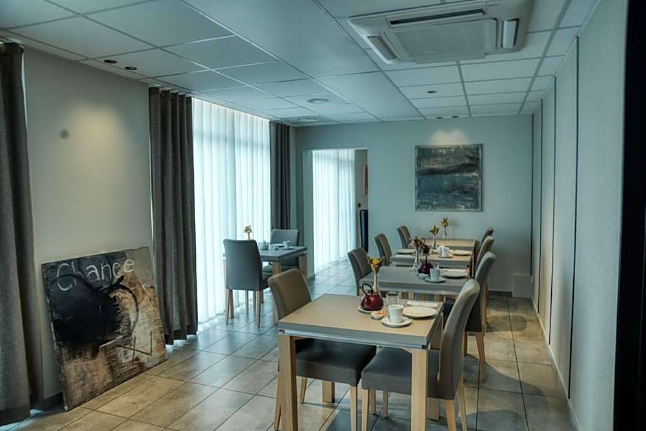 Logis Restaurant & Hôtel À la 12