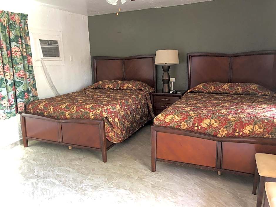 Glades Motel - Naples