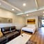 Modern Beachfront Studio: Full Kitchen & A/C