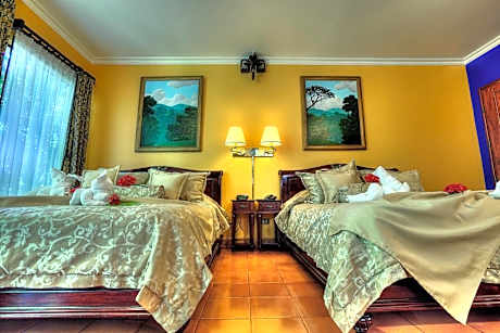 Deluxe 2 Double Beds