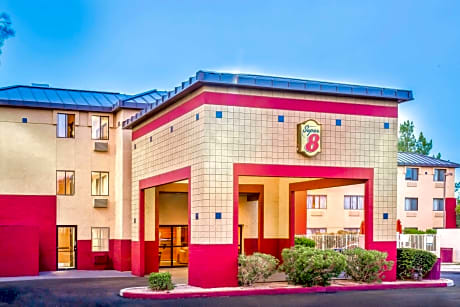 Super 8 by Wyndham Mesa Gilbert