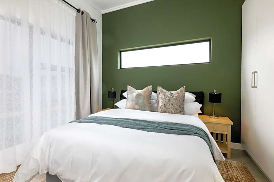Upmarket Stunner in Ballito 360 with Inverter