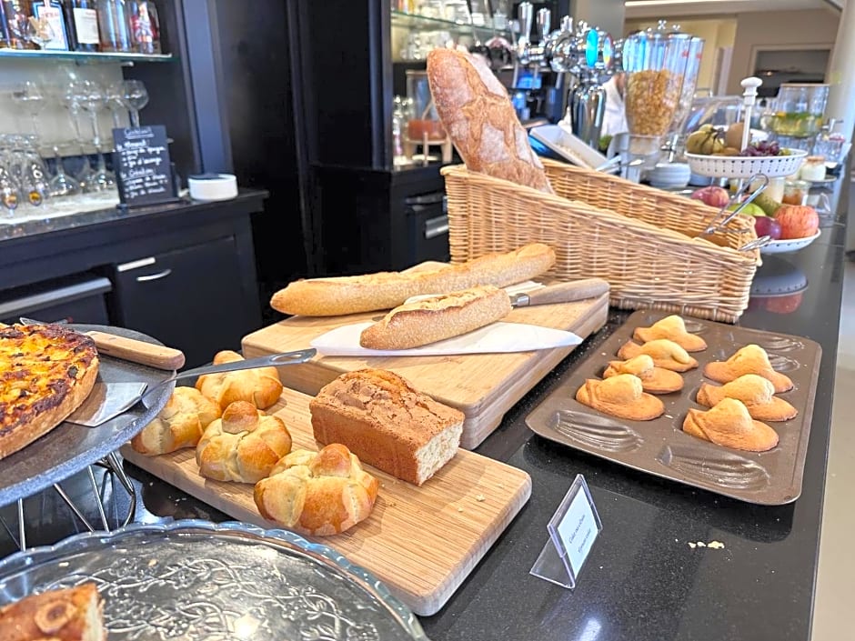 Logis Hôtel & Restaurant Le Vert Bocage