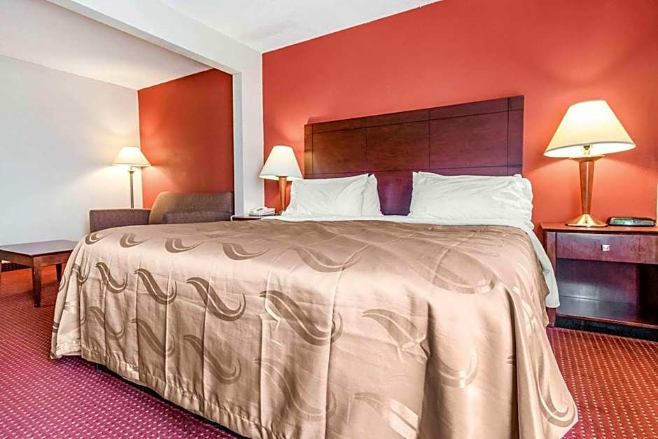 Quality Inn & Suites Lawrenceburg