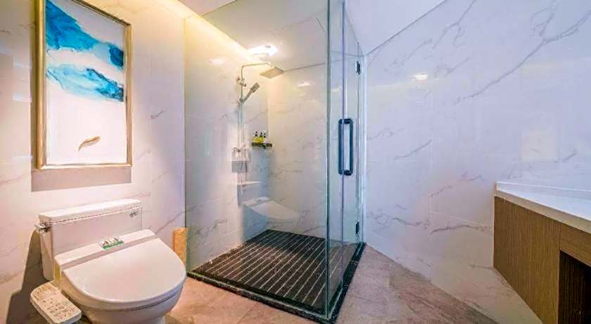 Zhongshan Louis Hotel