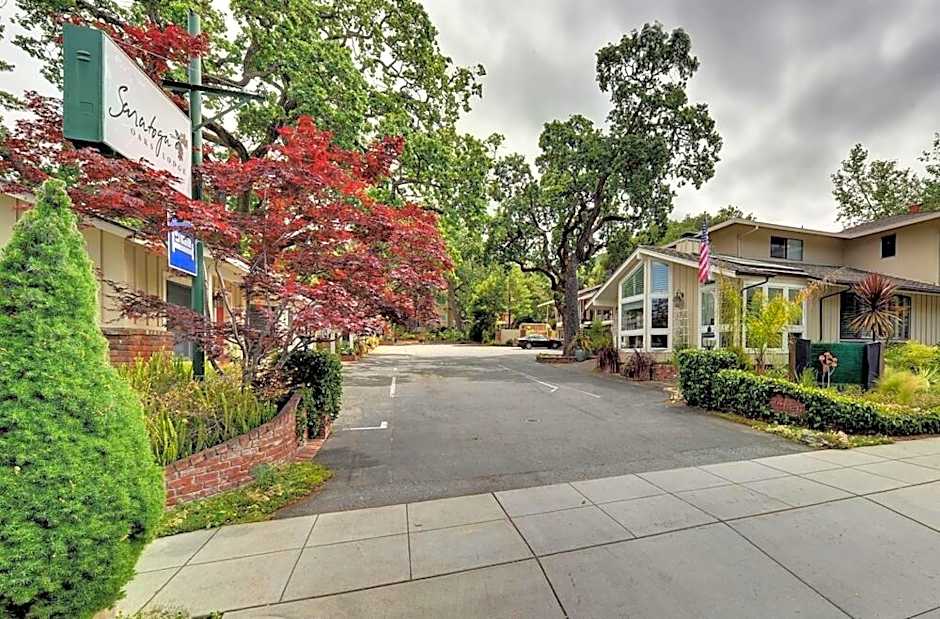 Saratoga Oaks Lodge