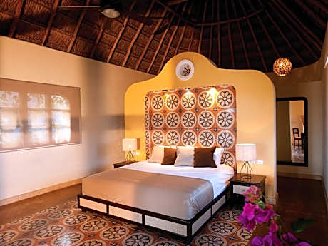 Deluxe King Plunge Pool