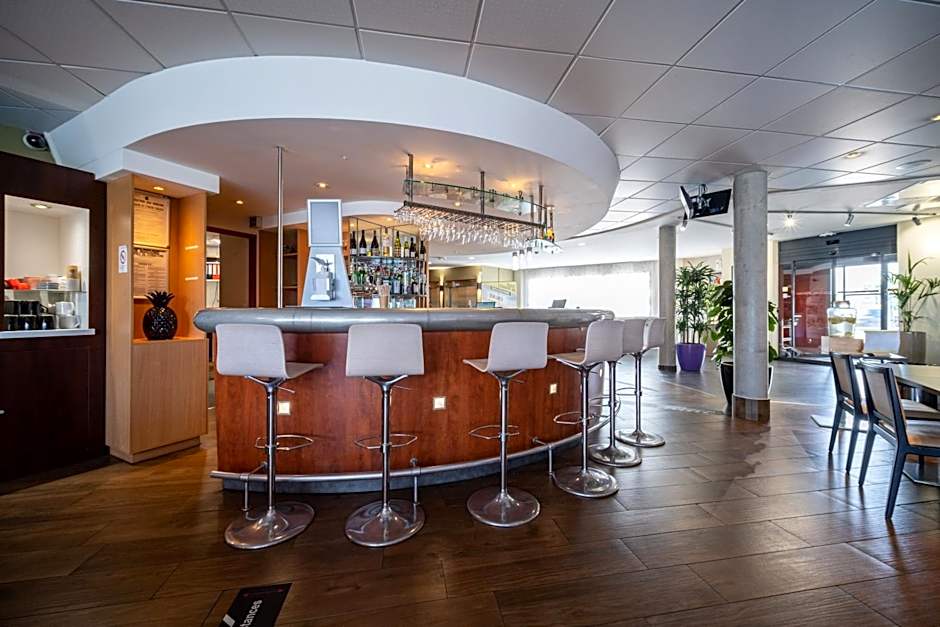 B&B HOTEL Calais Terminal Cité Europe 4 étoiles