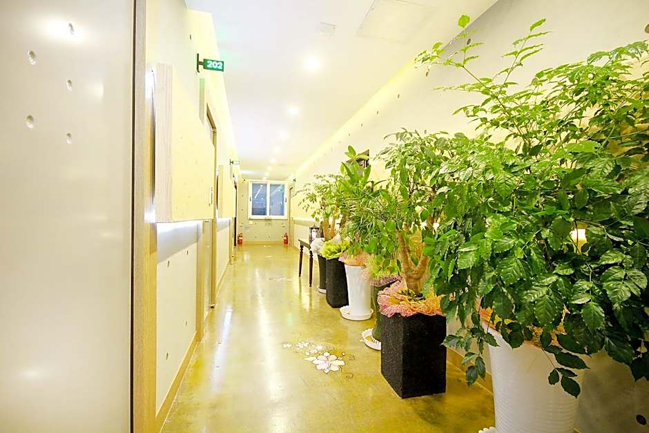 No.1 New Yorker Hotel