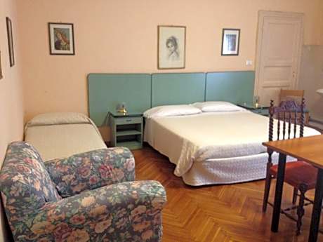 Family Room with Internal Private Bathroom