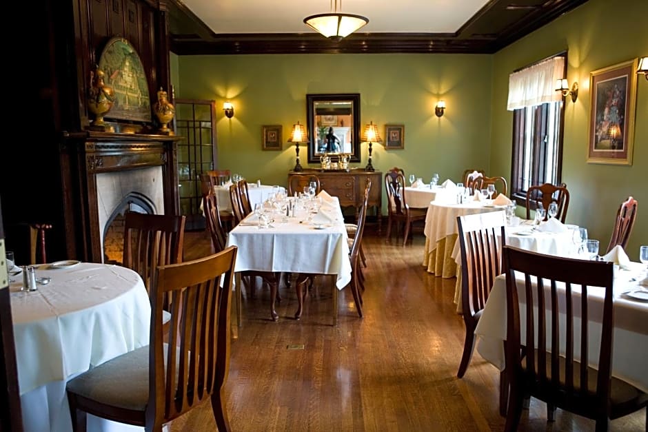 The Belvedere Inn & Restaurant