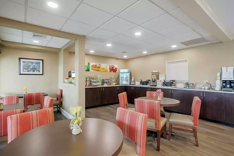 Quality Inn & Suites Ocean City Fenwick
