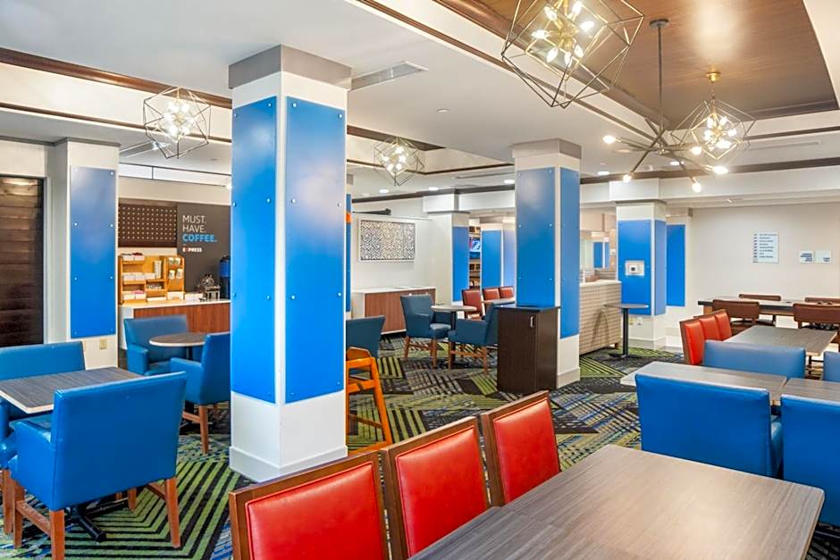 Holiday Inn Express and Suites - Stroudsburg By IHG