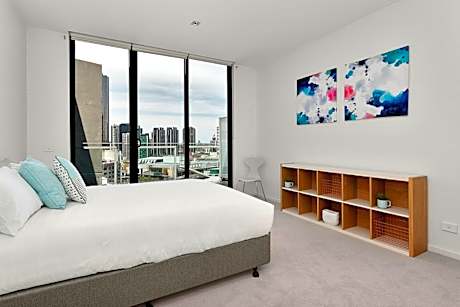 Three-Bedroom Apartment River View