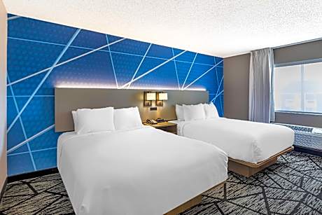 2 Queen Beds Nonsmoking