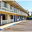 Motel 6-Bakersfield, CA - Convention Center