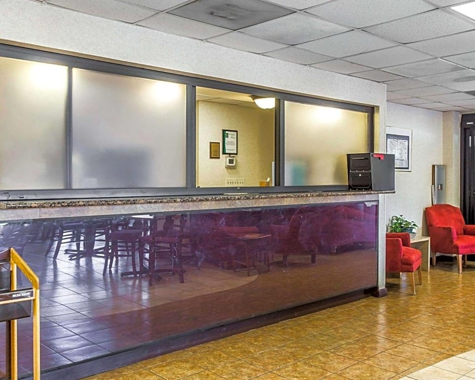 Quality Inn University