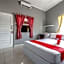 RedDoorz near Solo Square 3