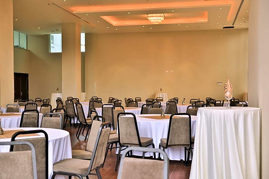 Magnolia hotel and conference center