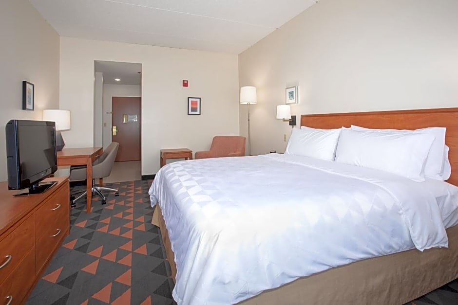 Holiday Inn & Suites Goodyear - West Phoenix Area By IHG