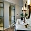 Small Luxury Hotel Ambassador a l'Opera