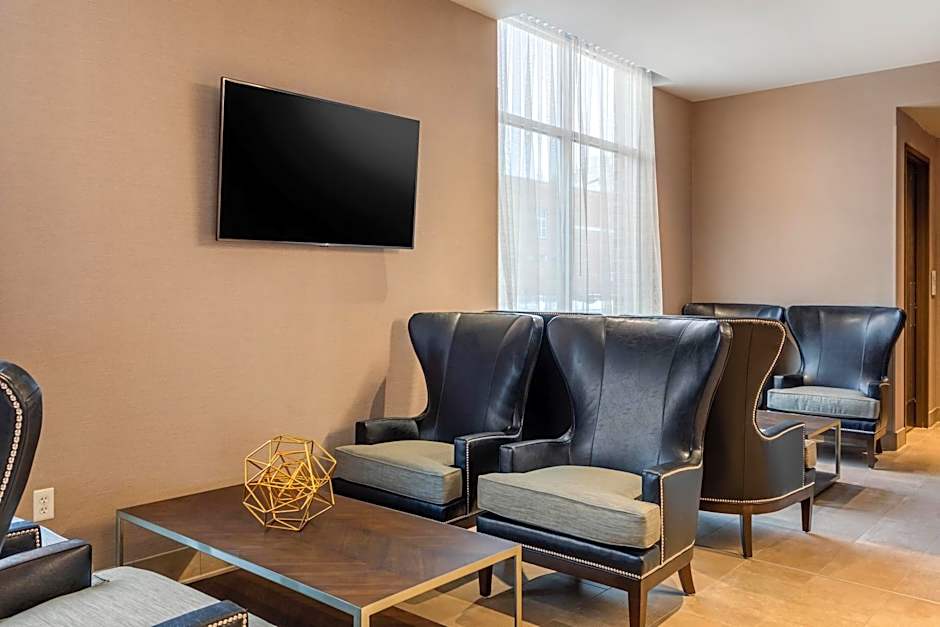 Cambria Hotel Omaha Downtown