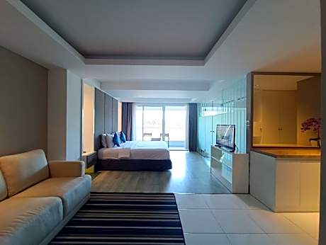 Flash Deal - Deluxe Suite