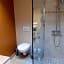 Centre ville, chambre indépendante 20m2 et sa salle de bain privée
