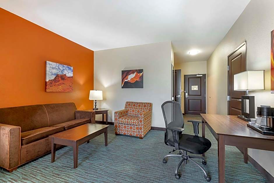 Best Western Plus Longhorn Inn & Suites