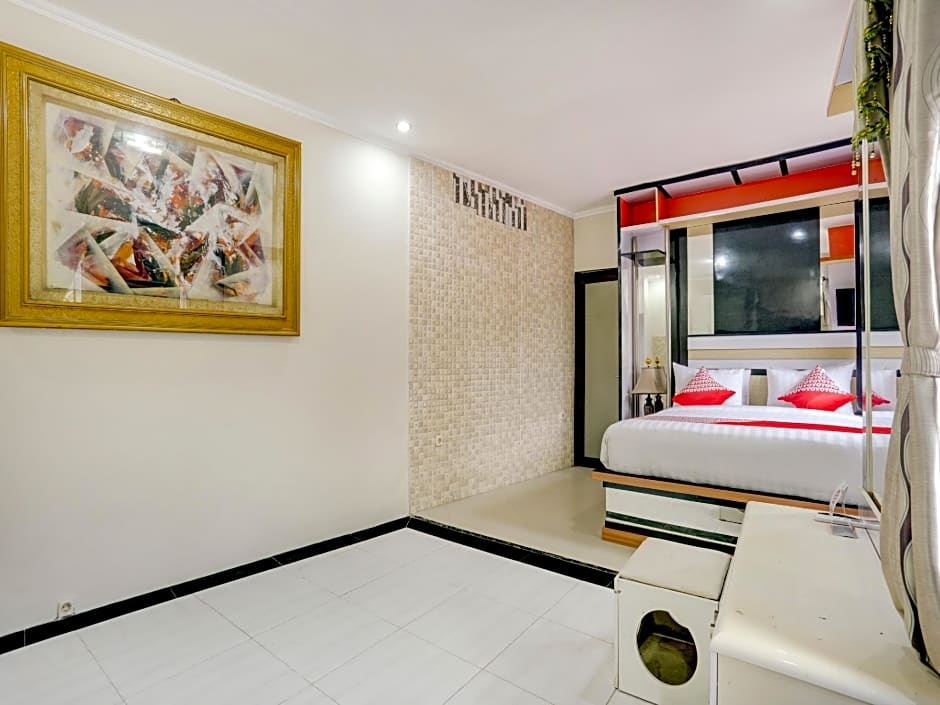 OYO 90131 Liberty Guest House