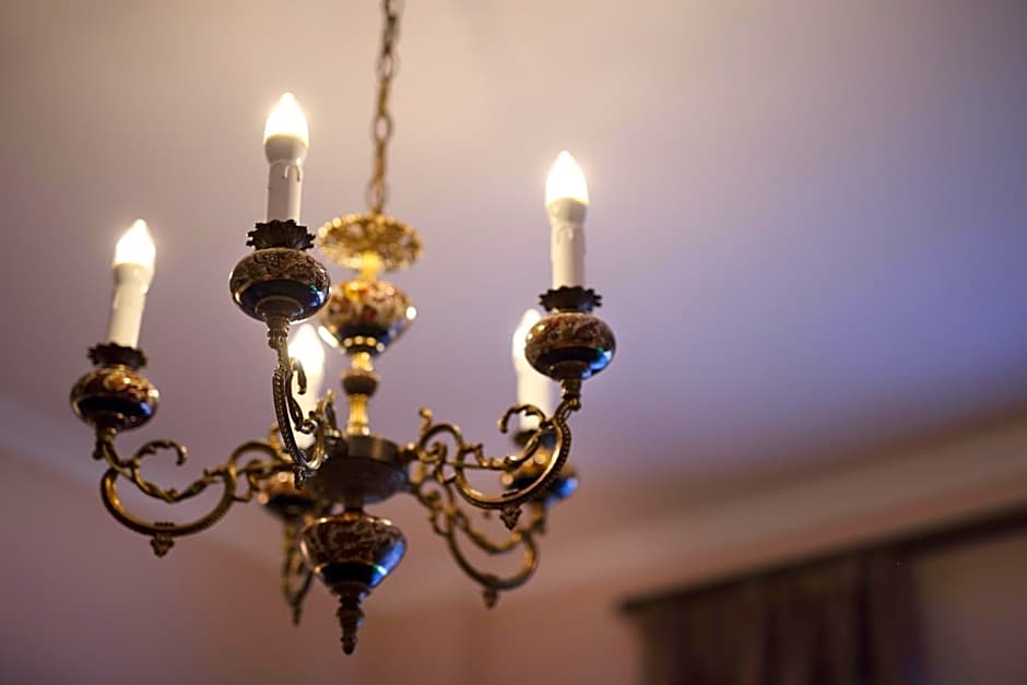 V1935 Luxurious Apartments